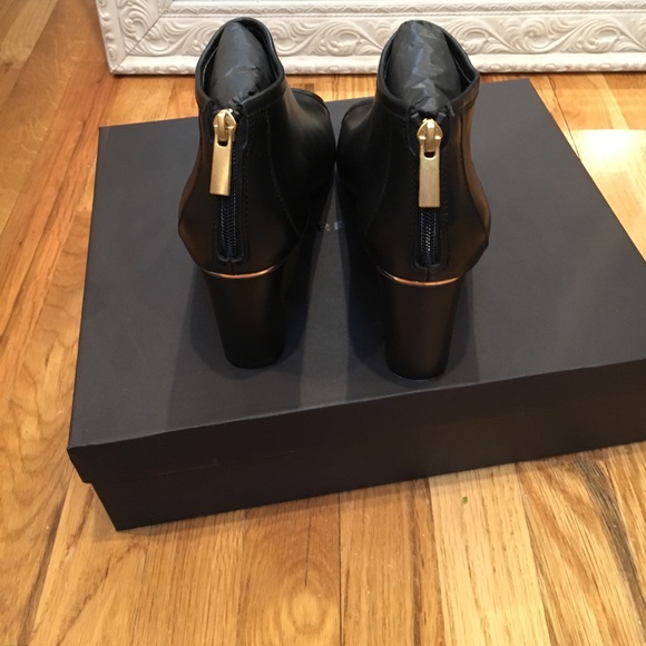 Pure Navy - NWT black leather open toe booties - Picture 5 of 8