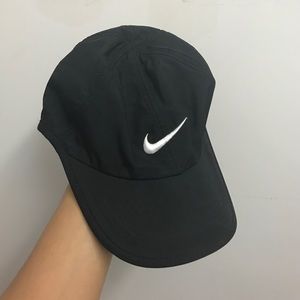 Nike Featherlight Dri-fit Cap