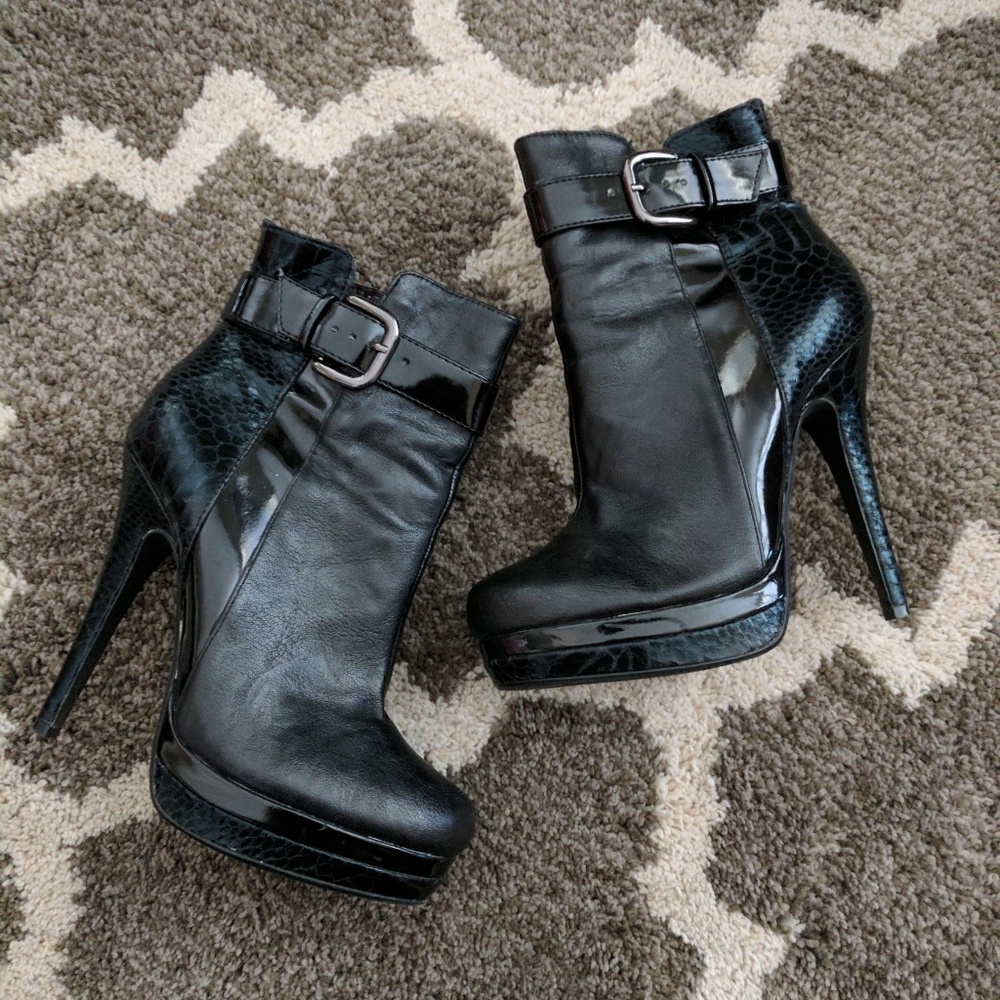 Black Boots