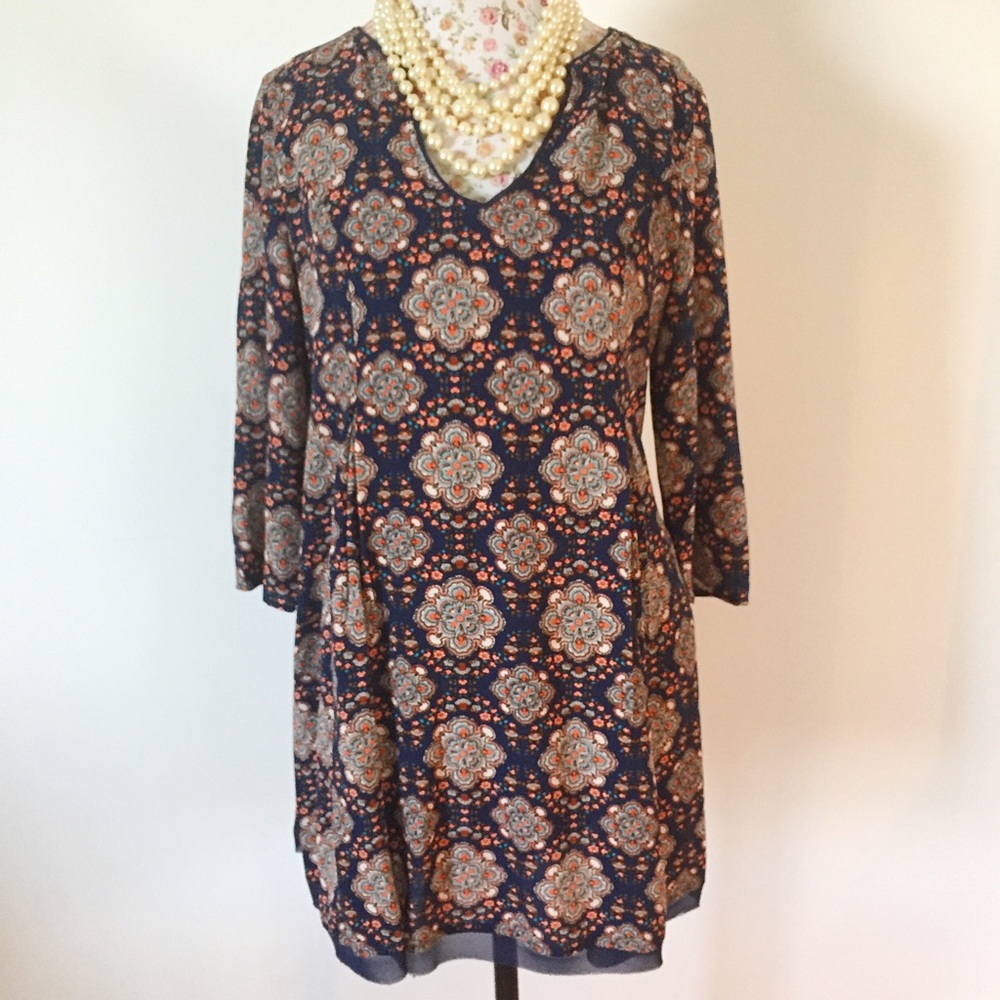 NWOT Entro Boutique Dress With Trendy Print