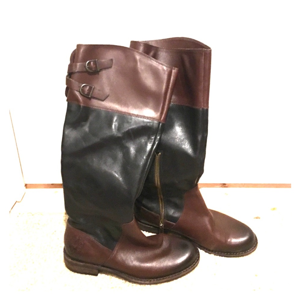 Vince Comuto riding boots. Black/brown.