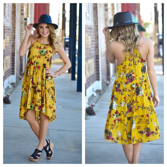 Infinity Raine Dresses & Skirts - LAST ONE! 🎉SALE 🎉 Floral Print Sundress