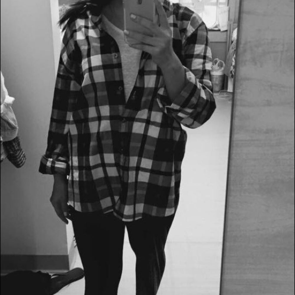 Banana Republic Black and white plaid button up