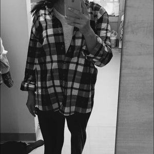 Banana Republic Black and white plaid button up