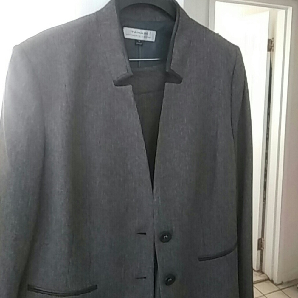 2pc.  Women's Pants Suit