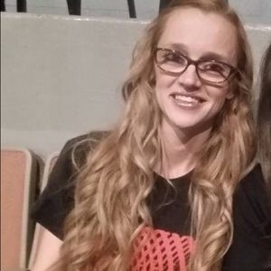 Meet your Posher, Kelli