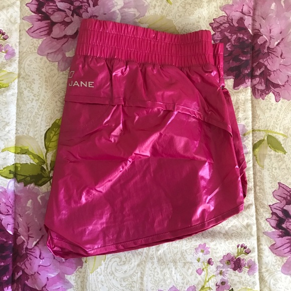 {Lorna Jane} Metallic Magenta Athletic Shorts - Picture 4 of 5