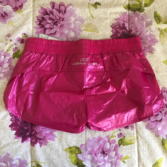 {Lorna Jane} Metallic Magenta Athletic Shorts - Picture 5 of 5
