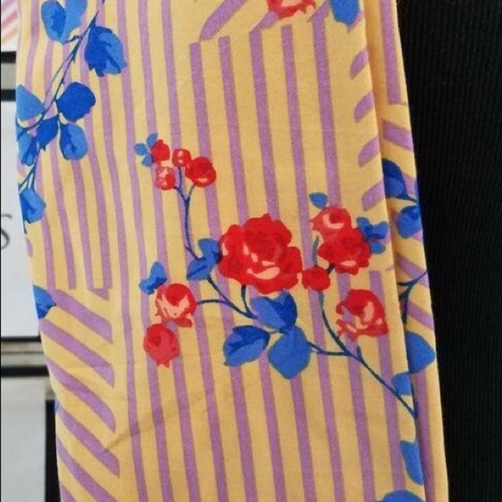 Pretty LuLaRoe TC Leggings - Brand New!