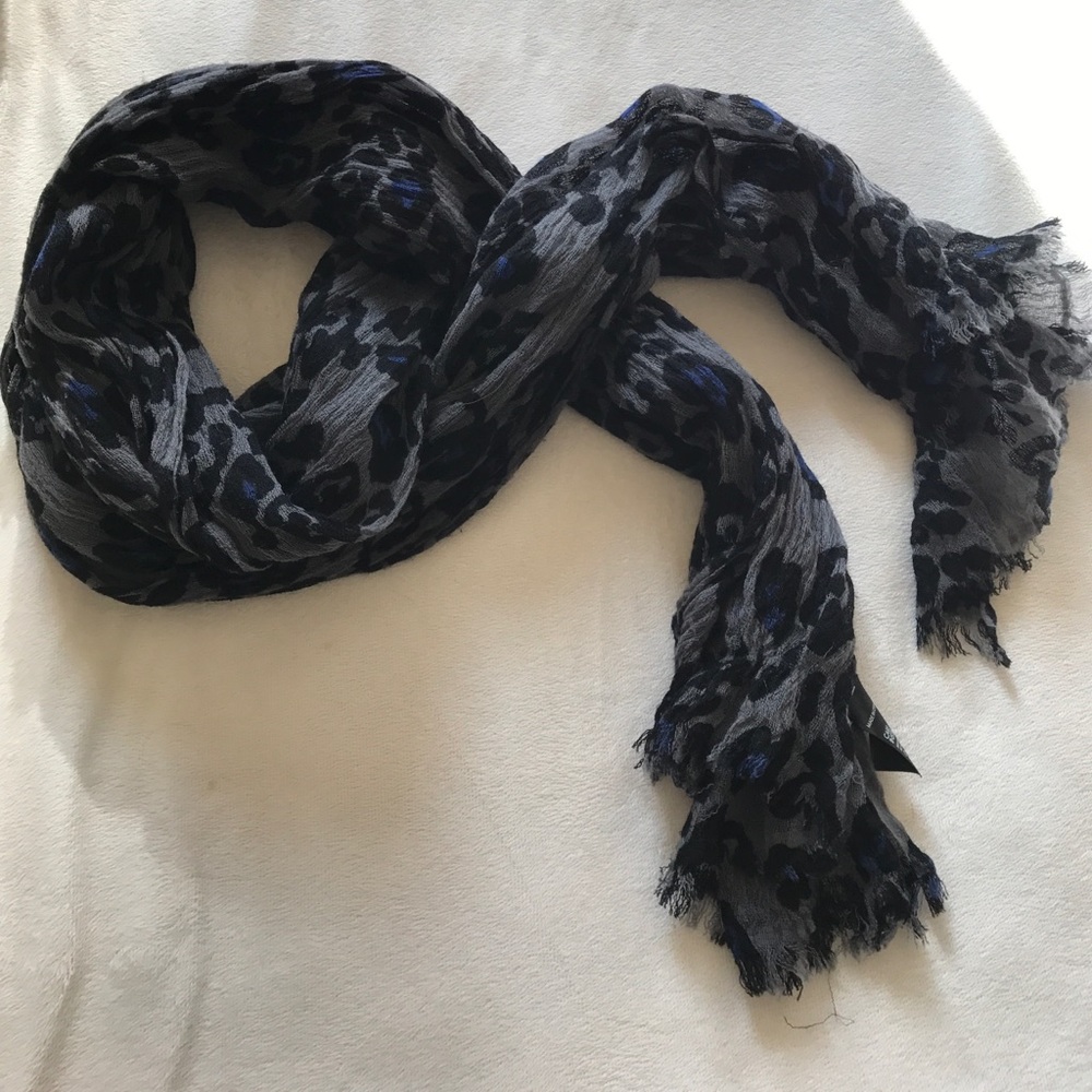 Ann Taylor Scarf!