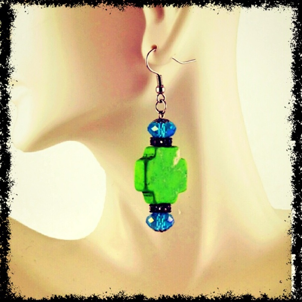 Green and blue earring