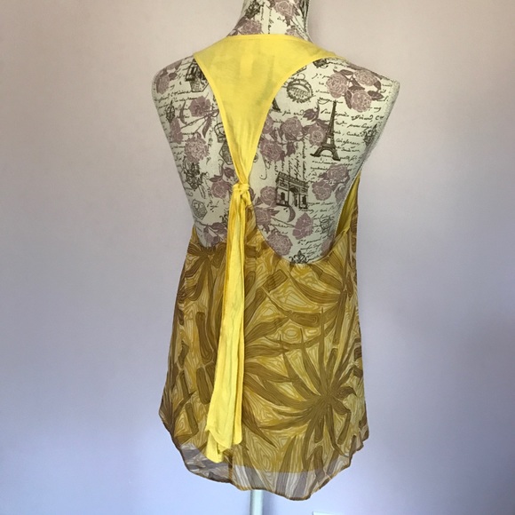 ✨Tea and Honey Halter Top✨ - Picture 3 of 4