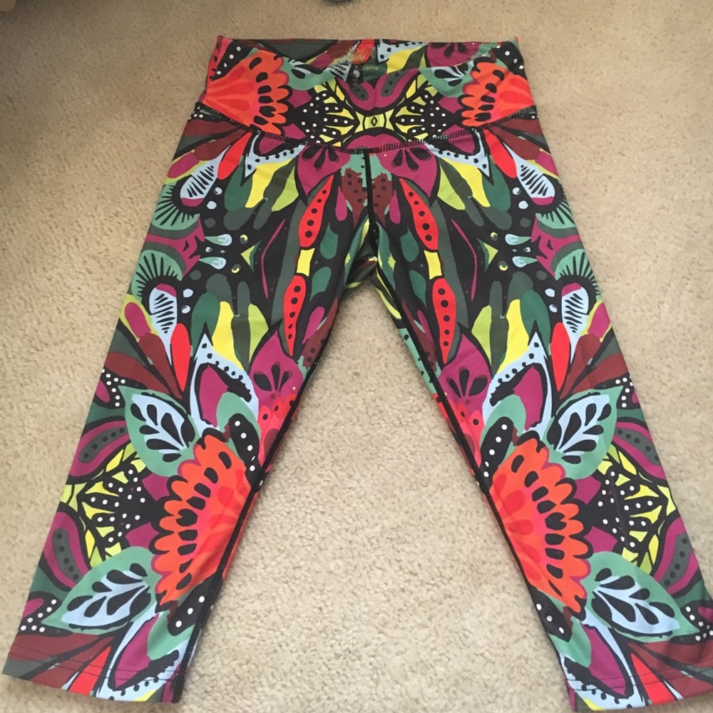 Betsey Johnson Performance Capris