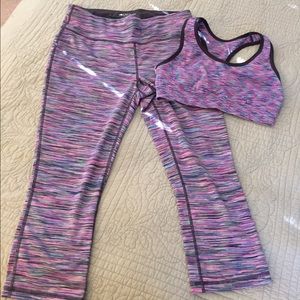 Yoga pants and matching sports bra.