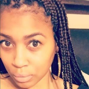 Meet your Posher, Kendra