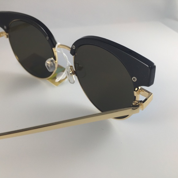 Cat Eye Sunglasses. - Picture 3 of 4