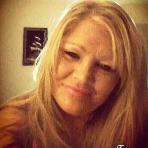 Meet your Posher, Angie