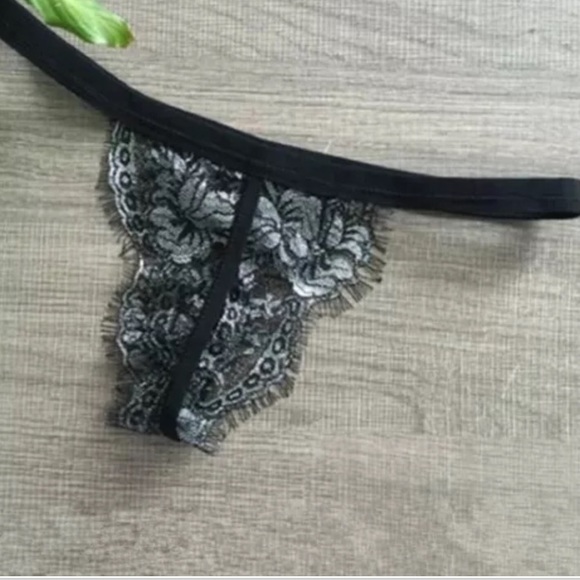 Guinevere Bralette & String Bikini Set - Picture 4 of 4