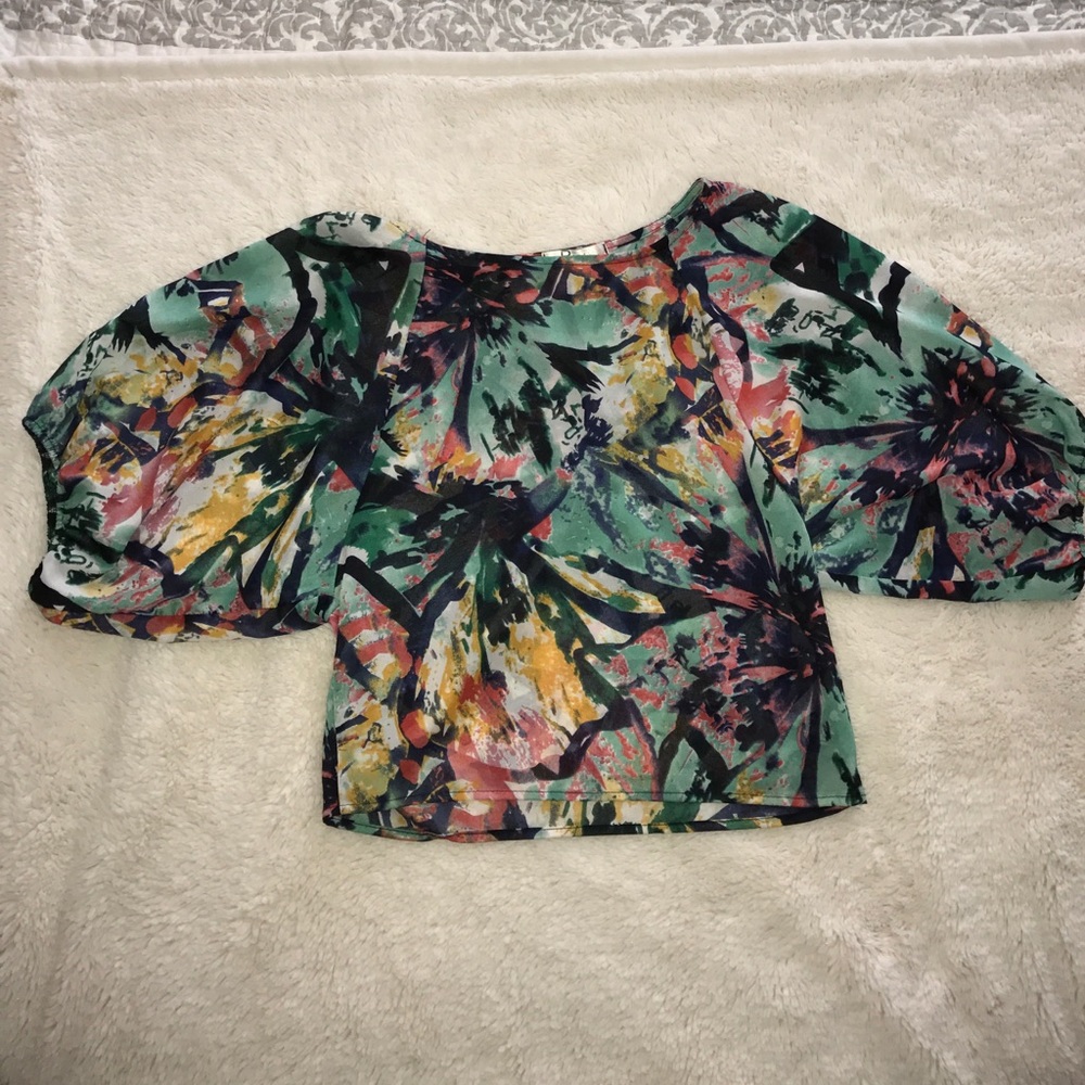 Colorful top