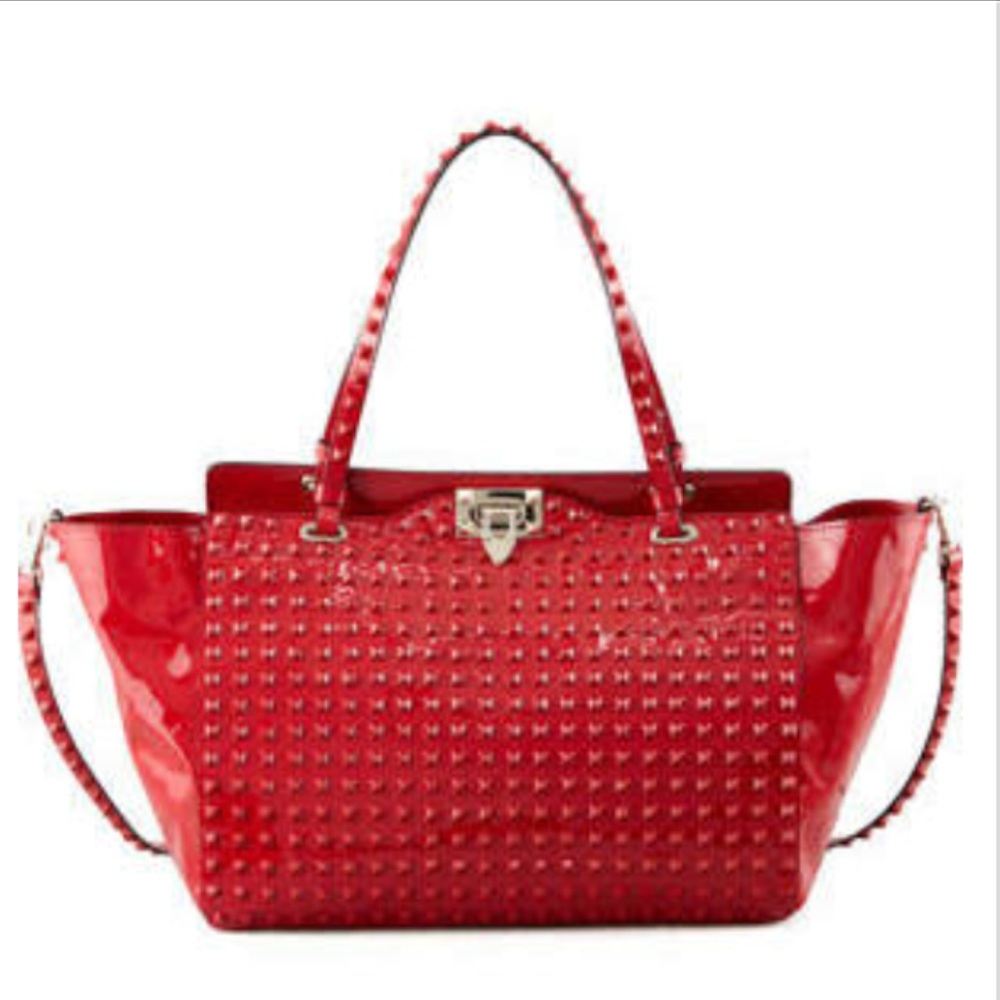 ๐ฏ Authentic Valentino Rockstud Rouge Patent Tote - Picture 1 of 8