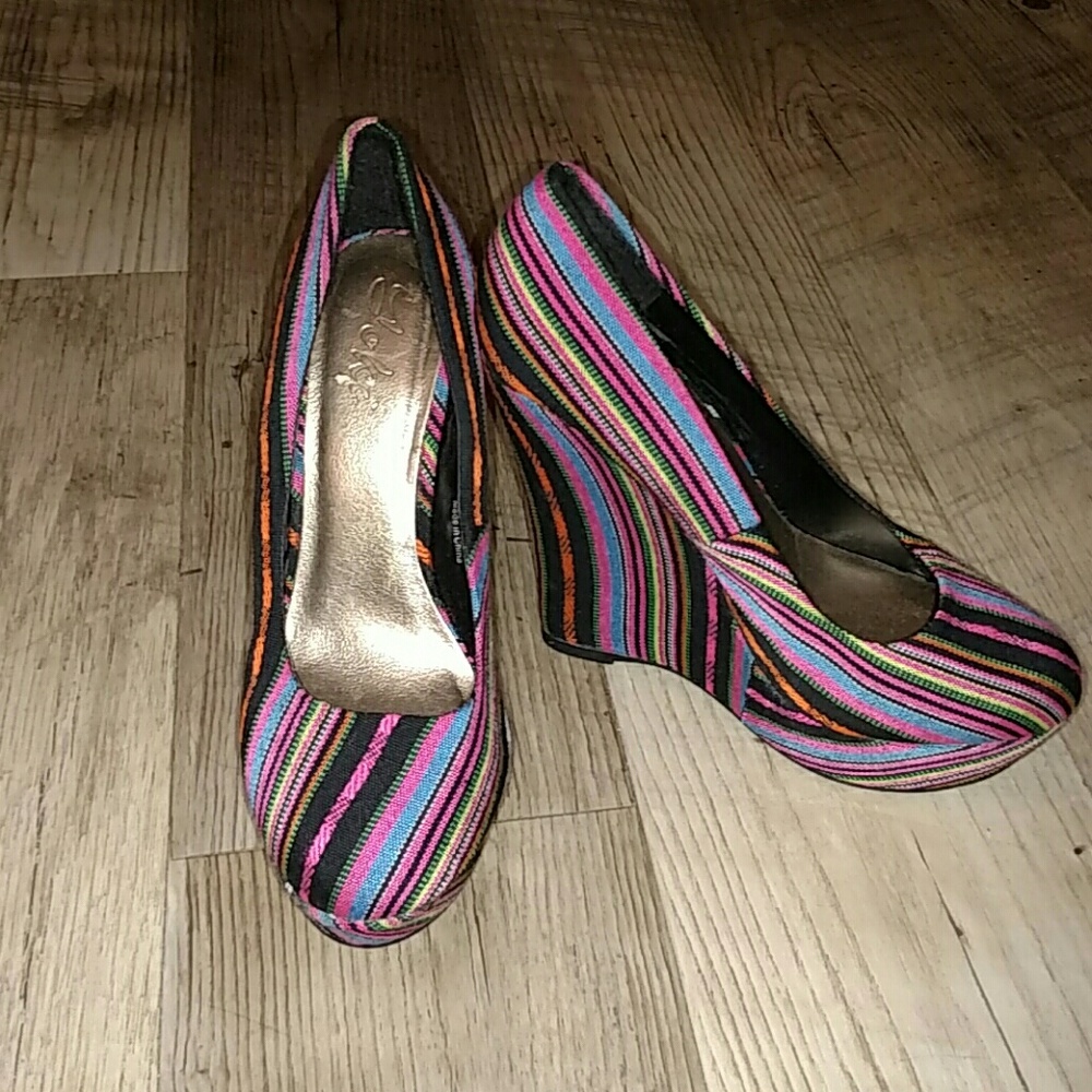 Multi color stripe heels