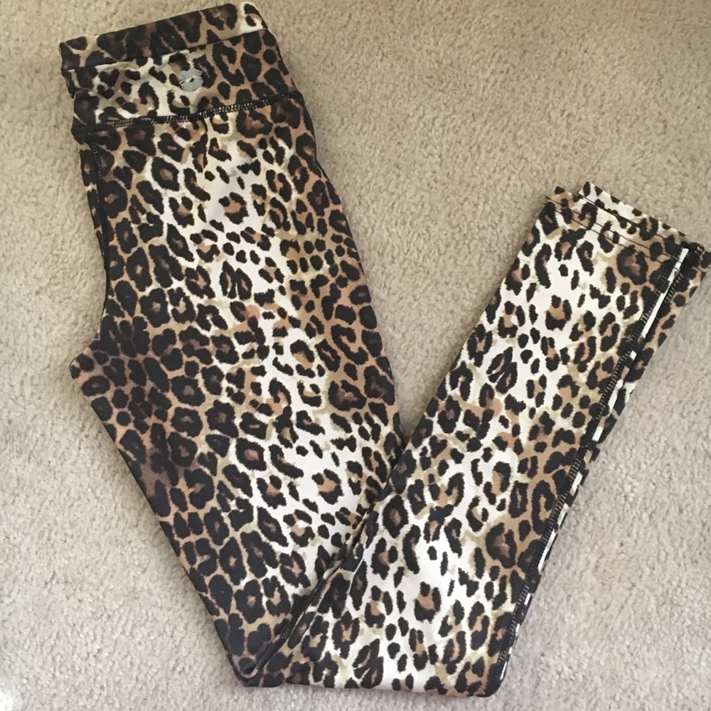 Hot Kiss Performance Leggings