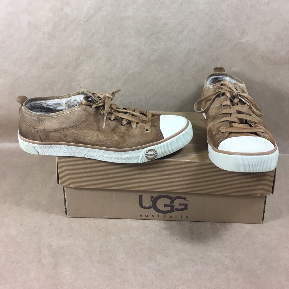 UGG Sneaker Shoes Size 8 - Woman's