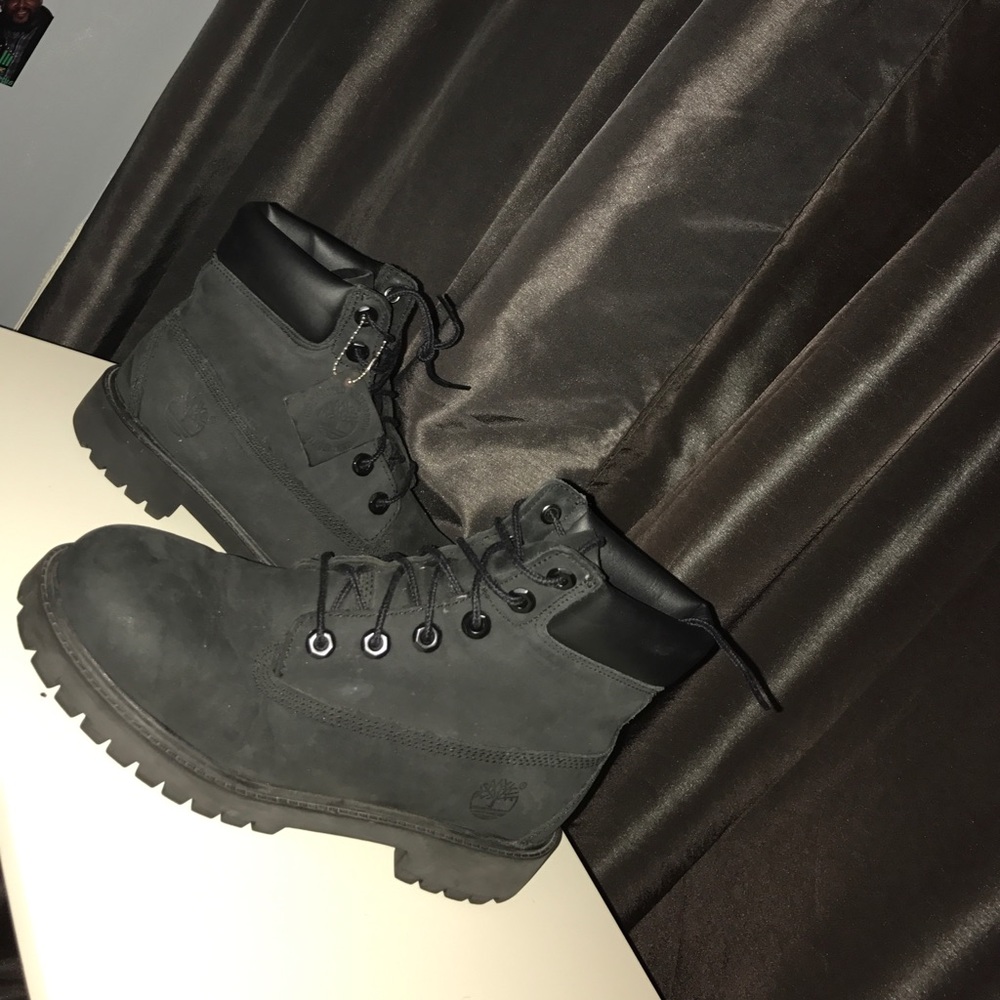Black timberland