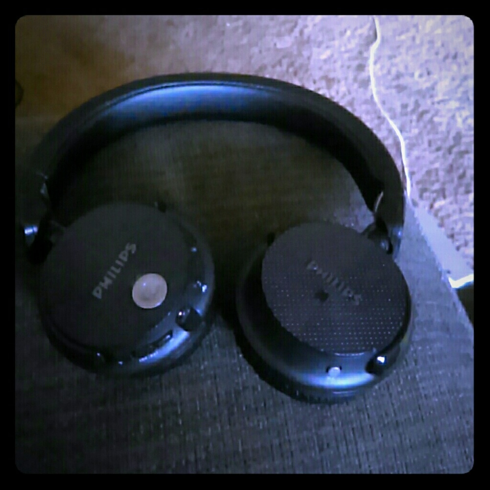 Philips Bluetooth headset