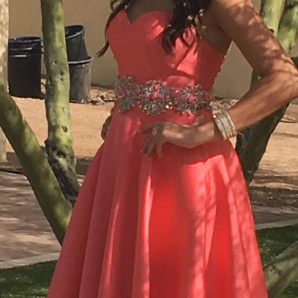 Rachel Allen Prom Dress - Picture 2 of 2