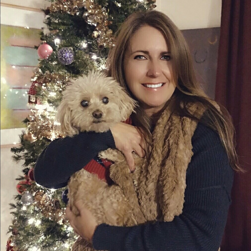 Meet your Posher, Carolyn