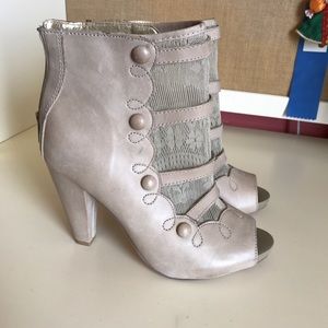 Seychelles Leather Sandal Heels