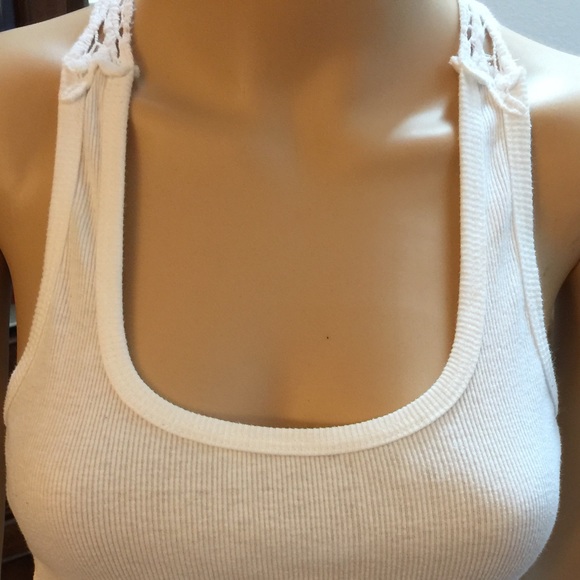 White tops - Picture 2 of 8