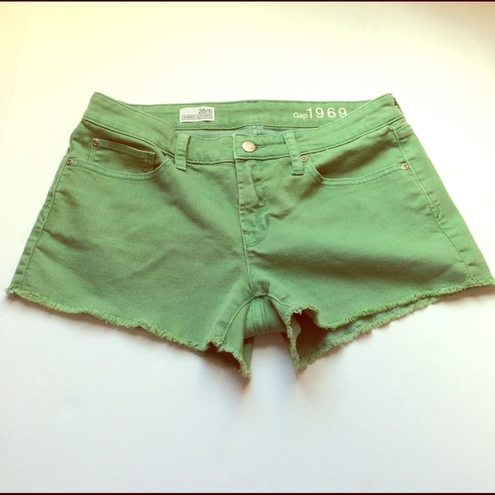 GAP summer cut offs size 28/6 shorts teal green