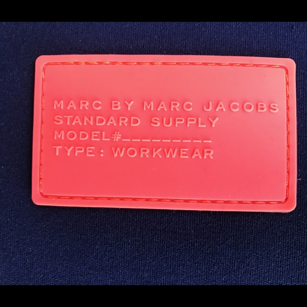 Marc Jacobs IPad 2-3 padded cover