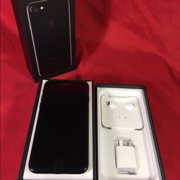 Iphone7 - Picture 1 of 3