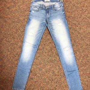 Holister Jeans VERY NEW