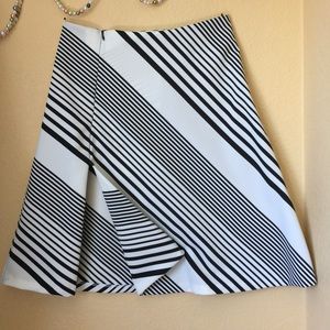 Black and white skirt ❤️❤️❤️❤️❤️