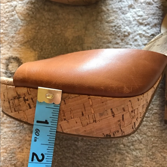 MK platform Heels - Picture 4 of 4