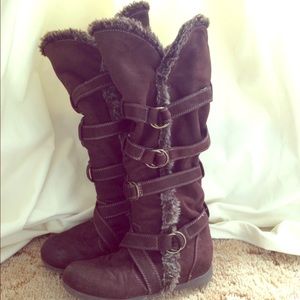 Cute fur and buckle winter boots