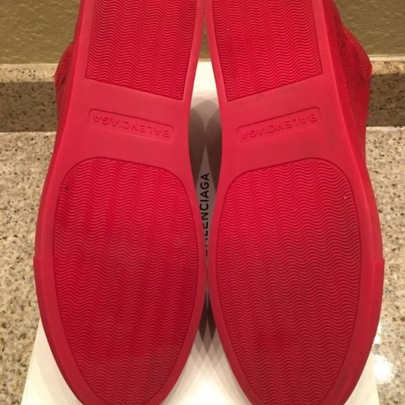 Balenciaga - Picture 3 of 4