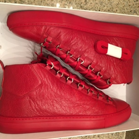 Balenciaga - Picture 4 of 4