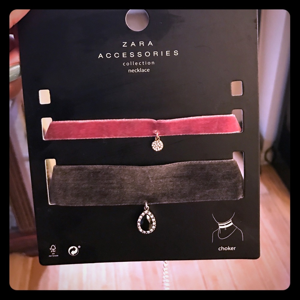 Choker Necklace