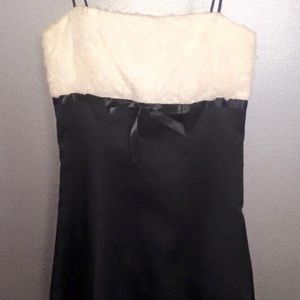 Short black and white dress