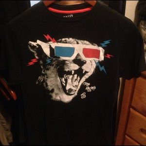 Cool cat eating popcorn