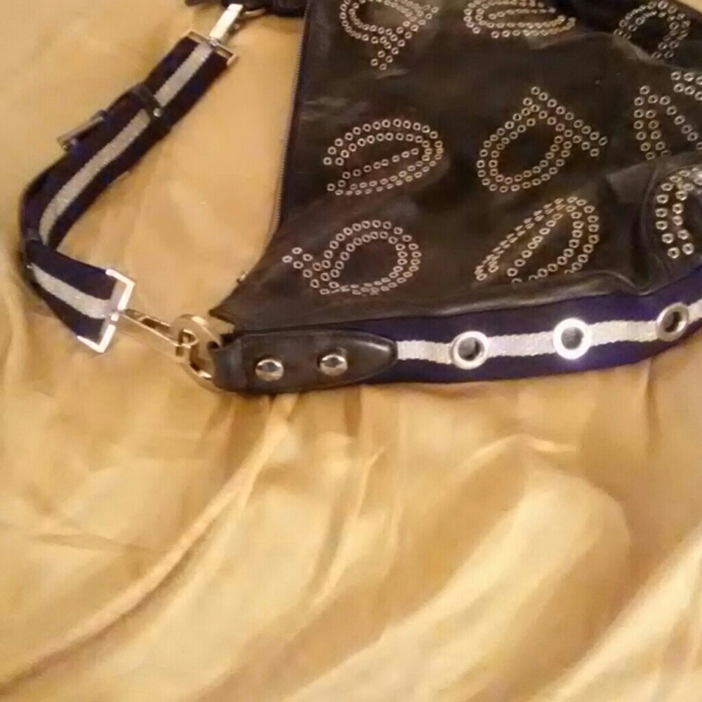 purse - Picture 2 of 3