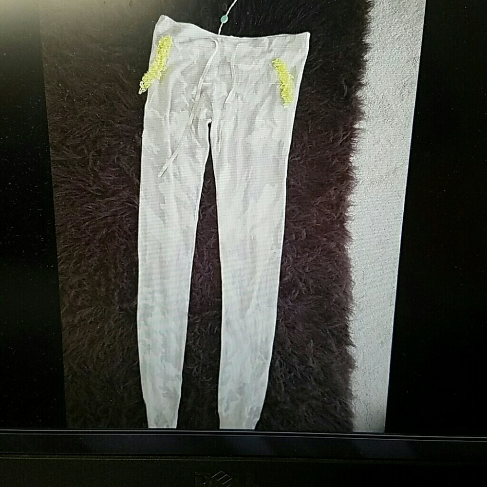 Angela Mele Milano NWT camouflage leggings $120