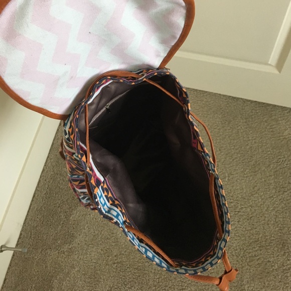 Backpack - Picture 3 of 3