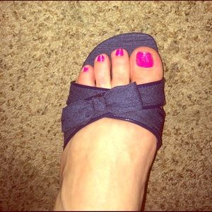 Cute high heel sandals 7.5 New with box