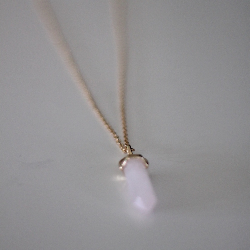 Tilly's pink crystal necklace
